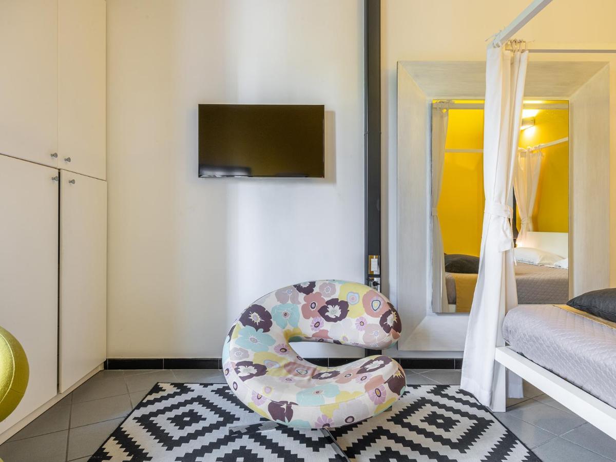 Snob Luxury Suite Каляри Екстериор снимка