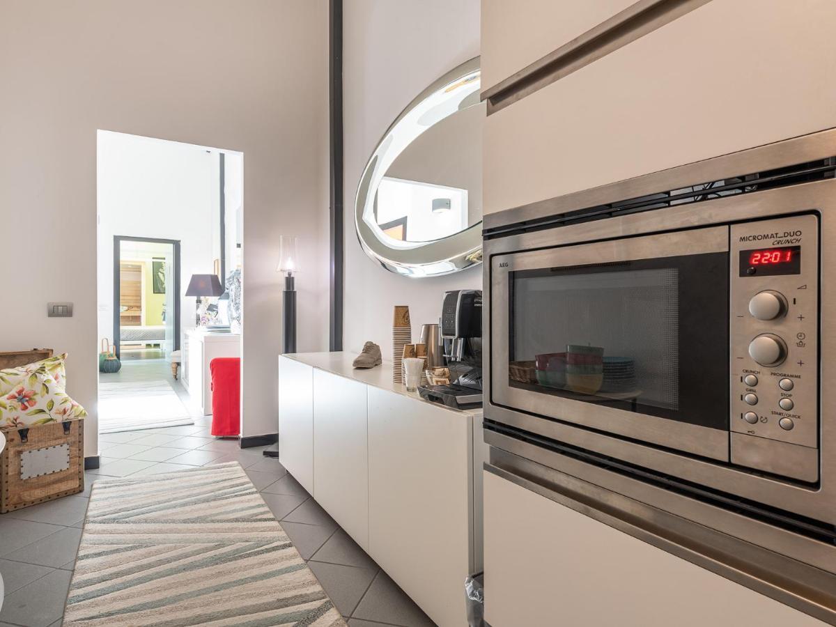 Snob Luxury Suite Каляри Екстериор снимка