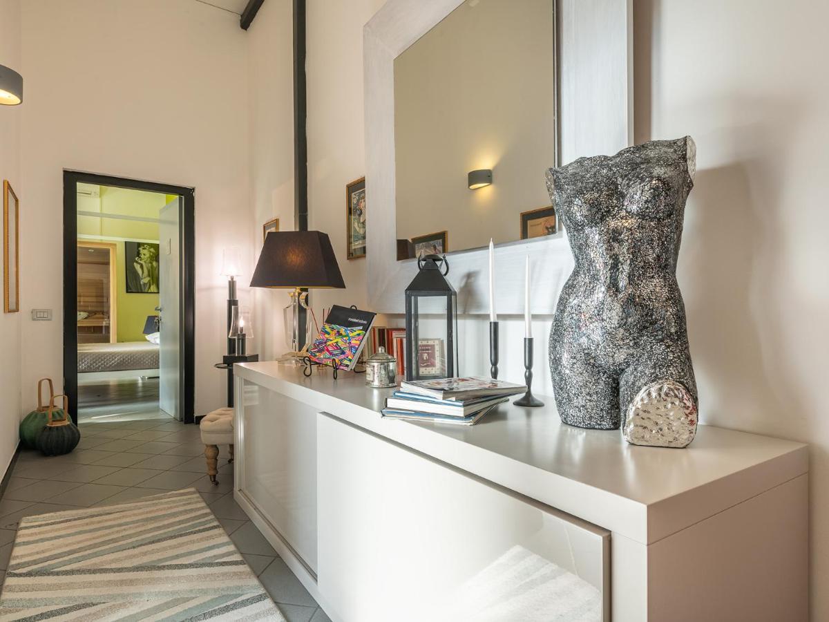Snob Luxury Suite Каляри Екстериор снимка